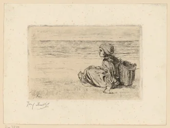 Mädchen mit Kiepe auf dem Rücken am Strand