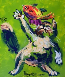 Verspielte Katze jagt Fisch