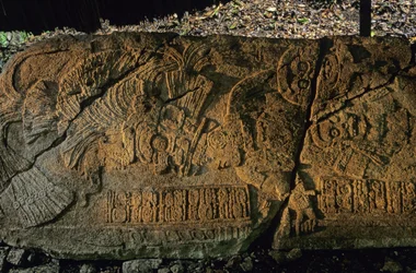 Guatemala; Maya; Aguateca, Steinmonument Tan Te