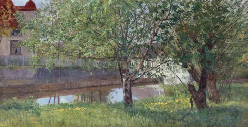 Kanalabschnitt mit Haus und Bäumen