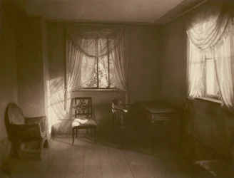 Weimar, Abendsonnenstrahl in Goethes Arbeitszimmer im Gartenhaus (s/w Foto)