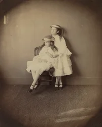 Julia und Ethel Arnold
