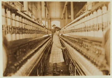 Spinnerin in Lancaster Cotton Mills, South Carolina, 1908