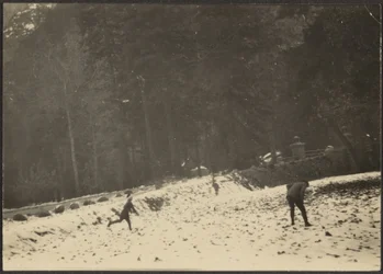 Figuren im Schnee