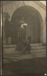 Florences Familie mit Haustierkaninchen
