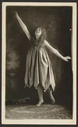 Grace Carberry als Die Sonne