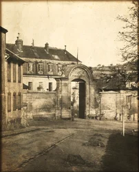 Eingang zur Sèvres-Fabrik, ca. 1852