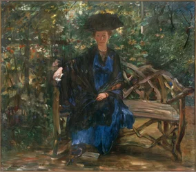 Else Kaumann auf der Gartenbank
