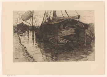 Angelegte Boote in einem Hafen