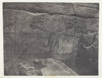 Palais von Karnak, Äußere Skulpturen des Granitheiligtums; Theben