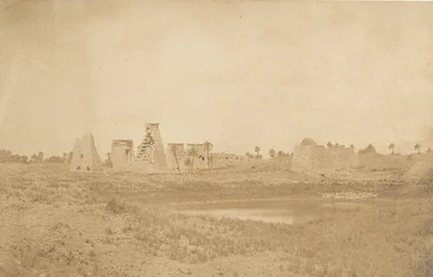 Vue des propylées du palais de Karnak, prise du Sud-Est, 1849-50