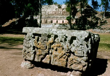 Altar Q mit Krönung des Königs der aufgehenden Sonne, 776 n. Chr.