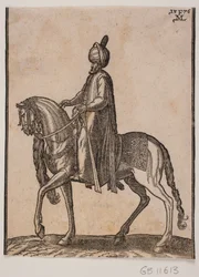 Berittener älterer Mann mit einer Keule an seiner Seite, im Profil nach links; unter dem Hals des Pferdes hängt als Zeichen für den würdevollen Status des Mannes ein Pferde- oder Ochsenschweif