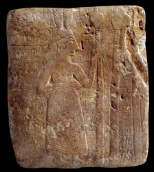 Mesopotamien. Kunst der Sumerer: Figur mit Federn