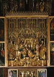 Altar des Heiligen Wolfgang, Schrein: Krönung der knienden Heiligen Maria vor Christus König, der Heilige Geist schwebt darüber
