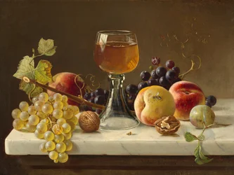 Marmortischplatte mit Obst und Weinglas