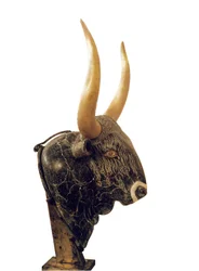 Minoische Kunst: Rhyton (zeremonielles Trinkgefäß) in Form eines Stierkopfes aus dem Kleinen Palast von Knossos auf Kreta. 1550-1500 v. Chr. Archäologisches Museum Iraklio