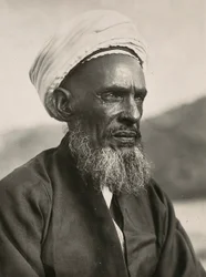 „Ein Imperium aufbauen“ im faschistischen Zeitalter: ein muslimischer Häuptling, 09.05.1936