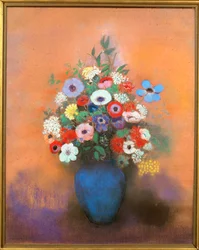 Anemonen und Flieder in einer blauen Vase