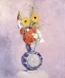 Blumenstrauß in einer blauen Vase