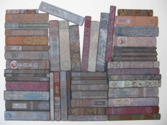 Bücherstapel - Filonov finden