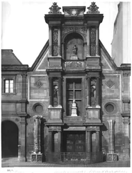 Zentraler Teil der Hauptfassade, vom Schloss Anet, im Hof der Ecole des Beaux-Arts, 1547-52