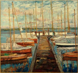 Bootssteg mit Segelbooten