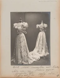 Albumseite: House of Worth, Ballkleid