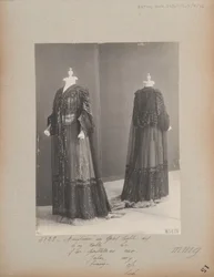 Albumseite: House of Worth, Abendmantel