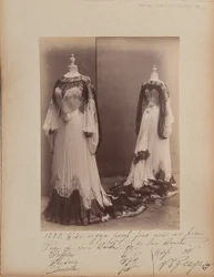 Albumseite: House of Worth, Abendkleid