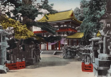 Japan, ca. 1912: Kasuga Shinto-Tempel, gegründet 767, in Nara, nahe Kyoto