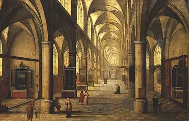 Innenraum einer Kathedrale mit Figuren
