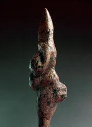 Vorgeschichte: Venus von Savignano, anthropomorphe Steinskulptur, 1925 in Savignano sul Panaro gefunden. Jungpaläolithikum, Steinzeit. Höhe: 22 cm. Museo Nazionale Preistorico Etnografico Luigi Pigorini (Museum für Vorgeschichte und Ethnografie), Rom