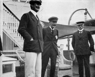 Sir Charles Hardinge, Sir Arthur Nicolson und General Sir John French, 1908