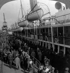 Luftfahrtkorps besteigt ein Schiff, Erster Weltkrieg, 1914-1918