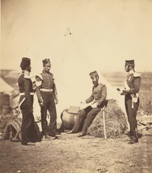Hauptmann Walker vom 30. Regiment liest die allgemeinen Befehle