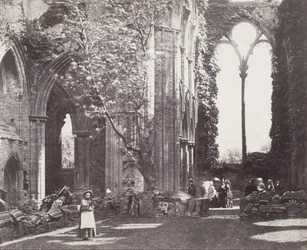 Innenraum: Tintern Abbey