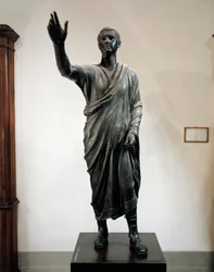 Bronzestatue von Aule Metele, Der Redner (Arringatore), aus Pila, Perugia, Italien, circa 80 v. Chr.