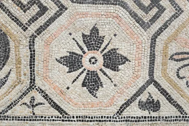 Geometrisches Muster aus der Via San Rocchino Domus, 2. Jahrhundert n. Chr.