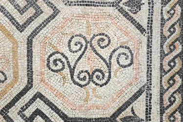 Geometrisches Muster aus der Via San Rocchino Domus, 2. Jahrhundert n. Chr.