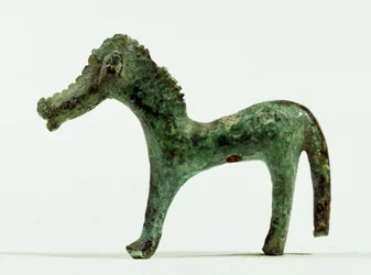 Pferd, aus Grab XIII von 