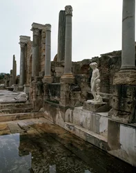 Öffentliches Bad, erbaut unter Kaiser Hadrian, 2. Jahrhundert