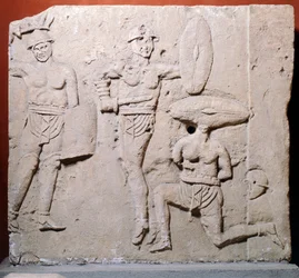 Relief, das eine Gladiatorenszene darstellt, aus dem Gebiet Due Madonne, Bologna, Römische Zivilisation