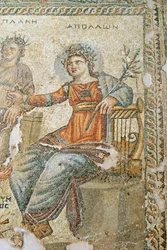 Das Apollo und Marsyas Mosaik, Detail von Plinius und Apollo, Haus des Aion, Paphos, Zypern