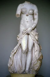 Venus Laudolina oder Anadyomene. Skulptur, Museum von Syrakus, Sizilien, Italien