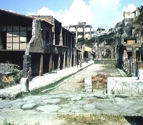 Ansicht des Decumanus Maximus (Hauptstraße)