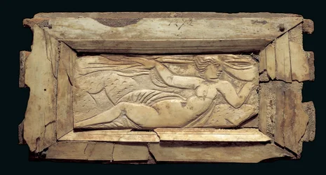 Gerahmte Plakette mit einer weiblichen Figur, aus Ägypten, spätes 3. bis frühes 4. Jahrhundert n. Chr.
