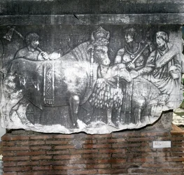 Forum Romanum: Suovetaurilia (Opfer eines Schweins, eines Widders und eines Stiers). Rom