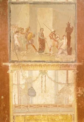 Fresko, das das Treffen von Priamos, Menelaos und Helena sowie Arisace, die Kassandra verfolgt, zeigt, aus dem Haus des Menander, Pompeji, Kampanien, römische Zivilisation