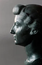 Römische Kunst: Büste der Livia (55 v. Chr.-29 n. Chr.) (Livia Drusilla Augusta), Gemahlin des römischen Kaisers Augustus (Octavian, Octavianus oder lateinisch Gaius Julius Caesar Octavianus) (61 v. Chr.-14 n. Chr.). 31 v. Chr. Basaltskulptur. Maße: 0,32